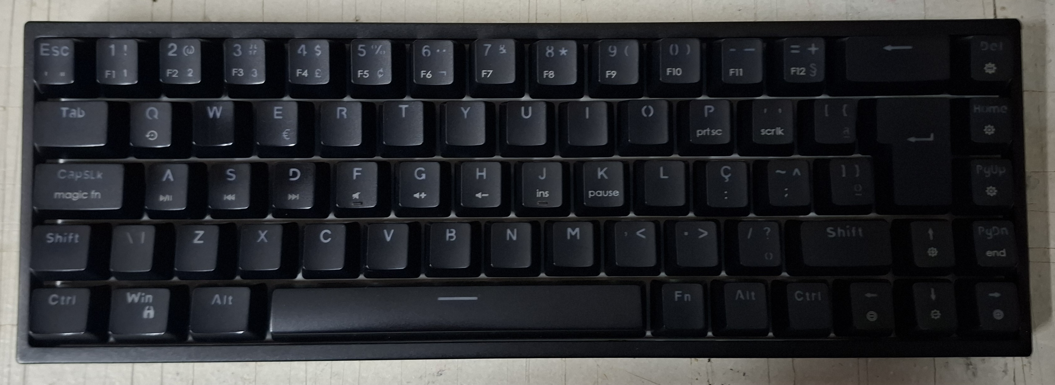 Teclado limpo após manutenção Lumynix
